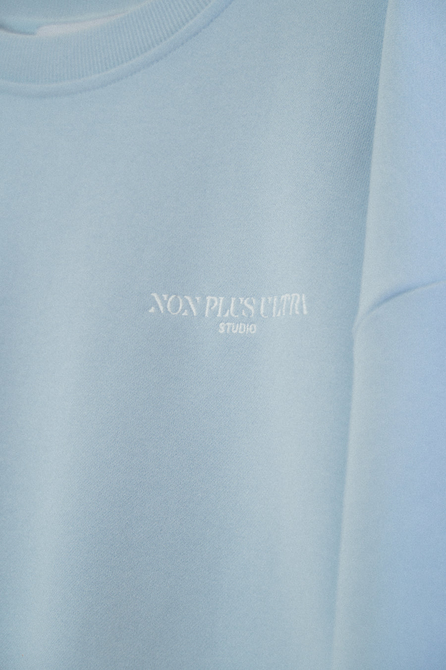 DIRECTION Crewneck